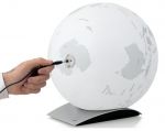 Capital Q LED Silver atmosphere newworld Design Globe 30cm Durchmesser mit internationalen Telefonnummern Globe Earth Weltkugel Stilikone